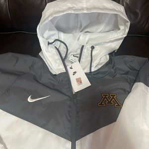 Minnesota Gophers Zip Up Hoodie Light Jacket Windrunner Nike Size L Brand New